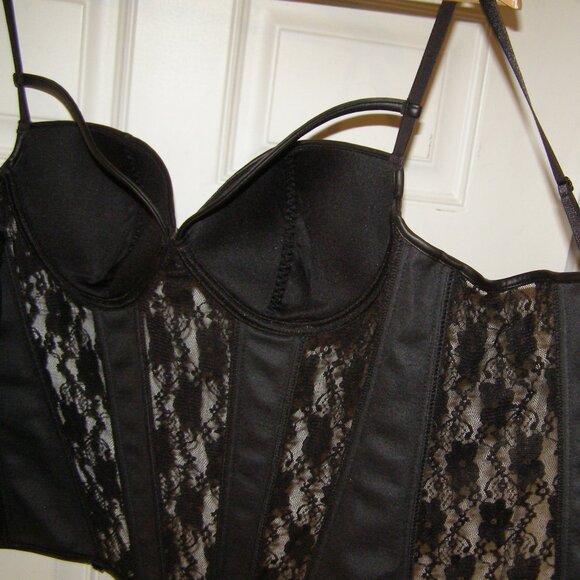 NWOT PLUS SIZE XL Frederick's of Hollywood Dakota High Apex Vegan Leathe… - Picture 10 of 15